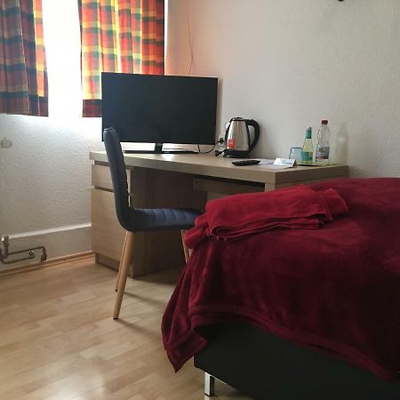 Hotel Lamm Stuttgart Waldenbuch Exterior photo